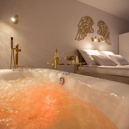 Apartament Gold Sauna&Jacuzzi Kolobrzeg Dış mekan fotoğraf